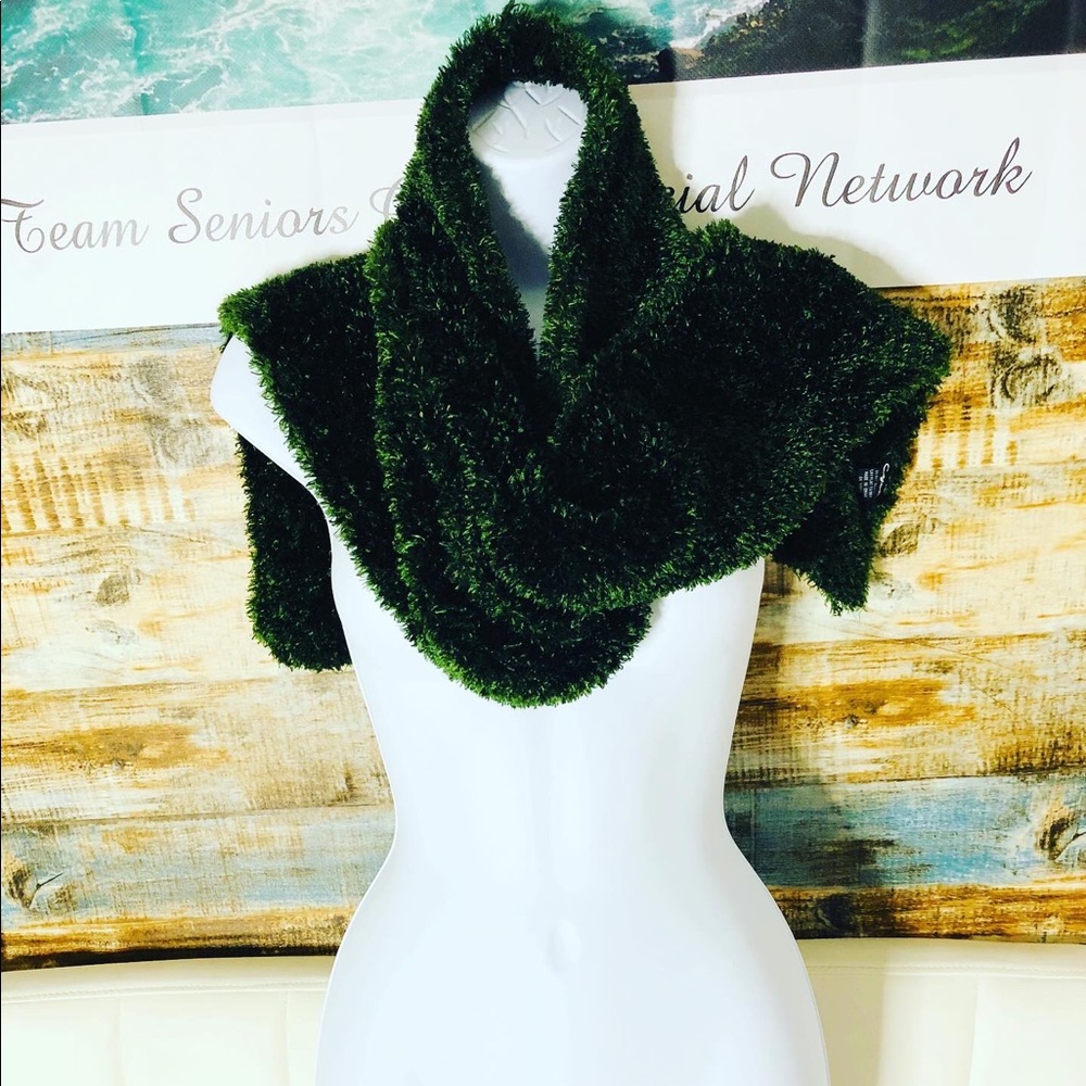 Fall Scarf - Picture 3 of 4
